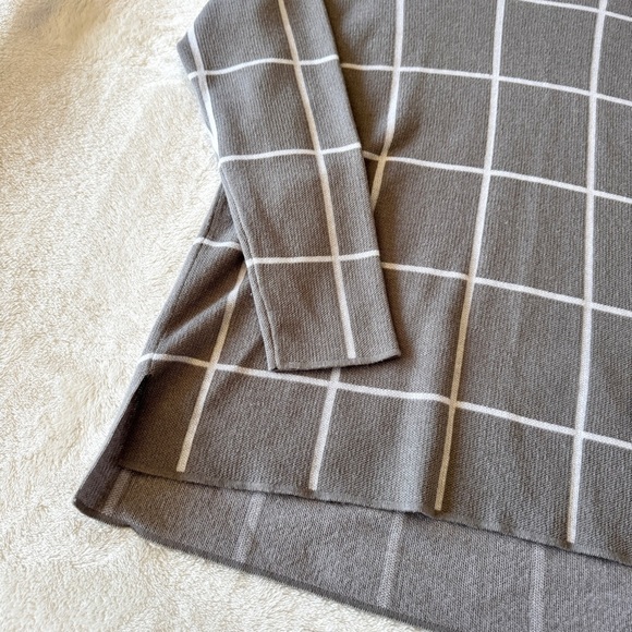 Calvin Klein Women's Gray Windowpane Cowl Neck Sweater - Medium - Picture 3 of 7